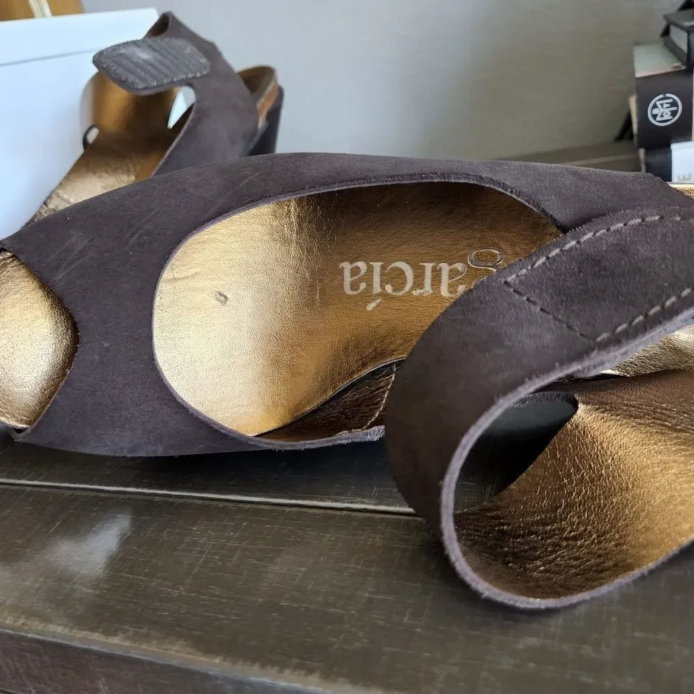 Pedro Garcia brown suede slingback heels - Picture 7 of 7